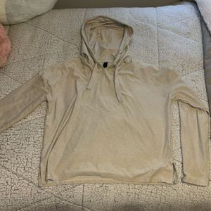 Tan pull over